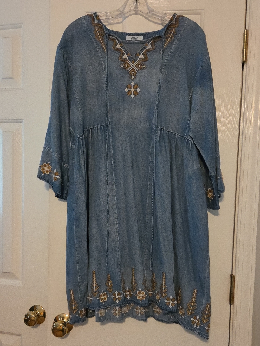 Beautiful Embroidered Lightweight Denim Dress - Like New. Just Need Your Boots.